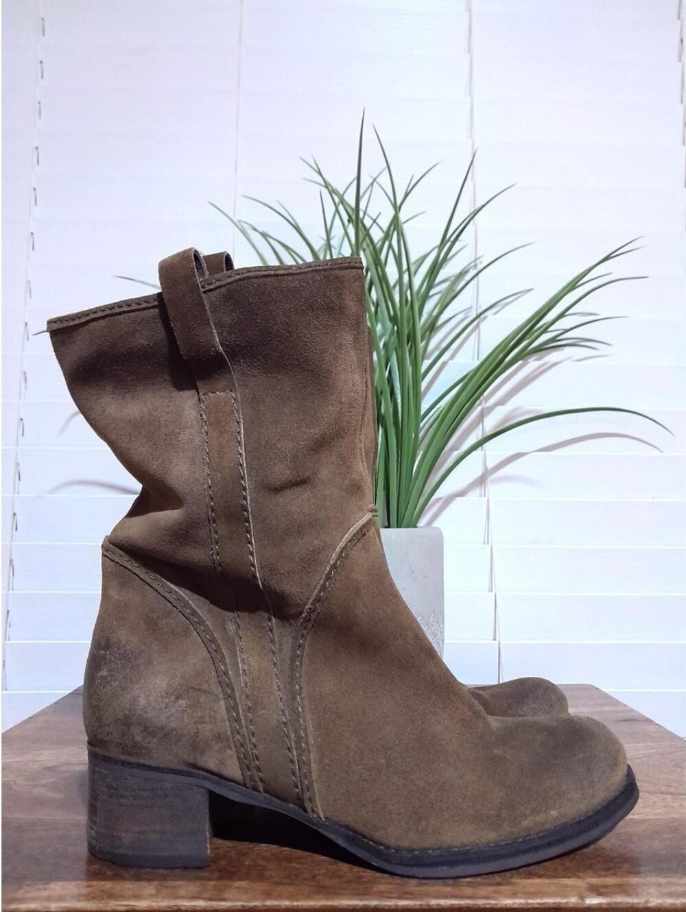 Biviel leather suede earthy brown boho boots casual distressed 38 (7.5)